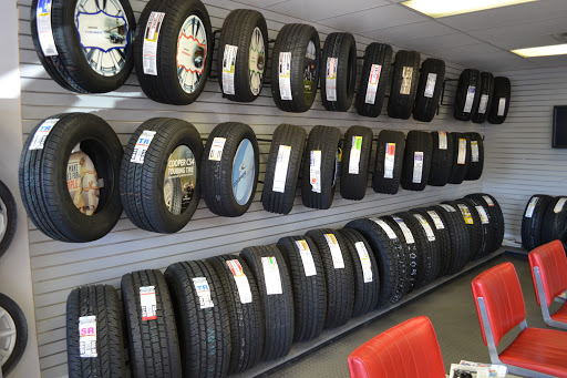 Tire Shop «Riechers Tire and Auto», reviews and photos, 510 Madison Ave, Washington, MO 63090, USA