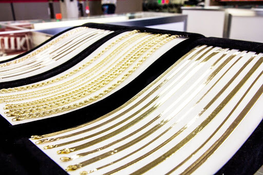 Pawn Shop «Quik Pawn Shop», reviews and photos, 622 15th St, Tuscaloosa, AL 35401, USA