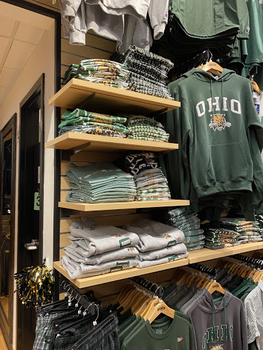 Sportswear Store «Rally House Parma», reviews and photos, 7891 W Ridgewood Dr, Parma, OH 44129, USA