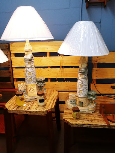 Antique Store «Peddlers Mall Antique & Specialty Shoppes», reviews and photos, 2350 US Hwy 27 S, Sebring, FL 33870, USA