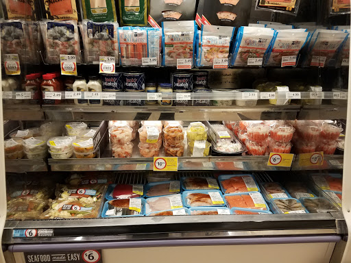 Grocery Store «Winn-Dixie», reviews and photos, 2519 McMullen Booth Rd #106, Clearwater, FL 33761, USA