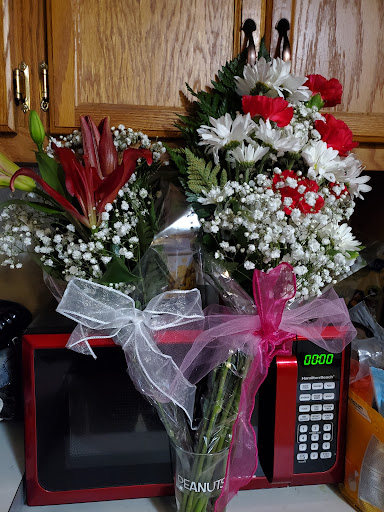 Florist «Country Flowers», reviews and photos, 909 N Walnut St, Milford, DE 19963, USA