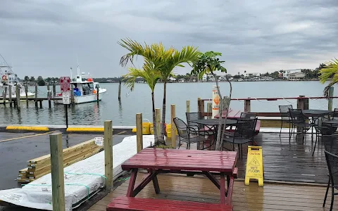 Wahoo's Bayside Pub and Grill image