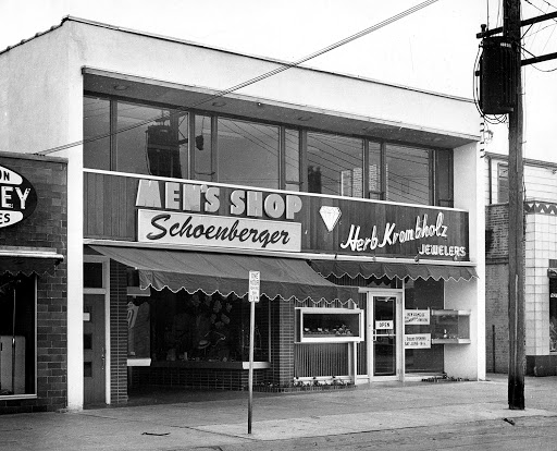 Jeweler «Krombholz Jewelers», reviews and photos, 9399 Shelly Ln, Montgomery, OH 45242, USA