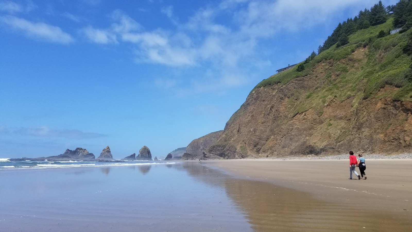 Foto di Tunnel Beach con baia spaziosa