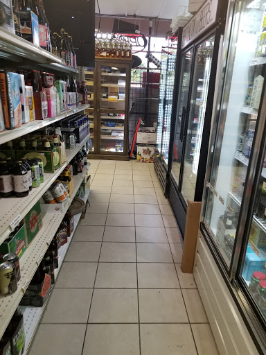 Liquor Store «LOL LIQUORS», reviews and photos, 12107 Toepperwein Rd #6, Live Oak, TX 78233, USA