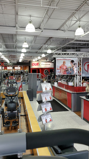Gym «The Edge Fitness Clubs Manchester», reviews and photos, 49 Pavilions Dr, Manchester, CT 06042, USA