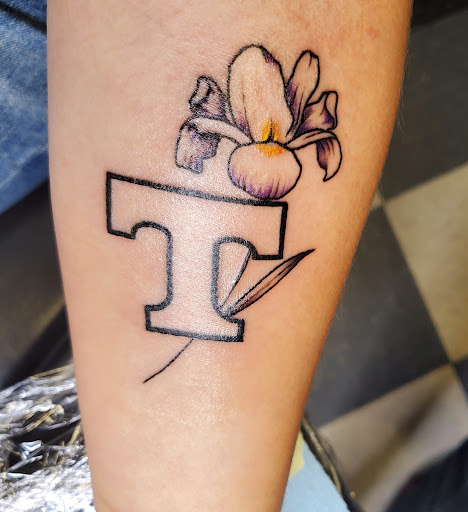 Find tattoo business card ideas for your next unique tattoo in Talbott at Alpha Tattoo co.