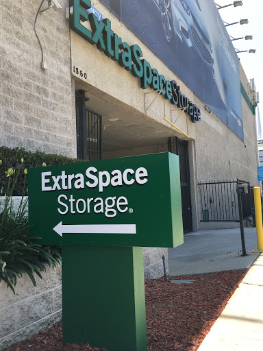 Storage Facility «Extra Space Storage», reviews and photos, 1860 Vine St, Los Angeles, CA 90028, USA