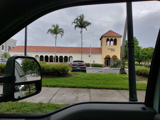Bank «SunTrust Bank», reviews and photos