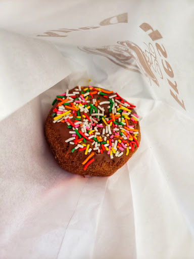 Donut Shop «Donut Hut», reviews and photos, 2025 W Magnolia Blvd, Burbank, CA 91506, USA