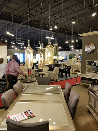 Furniture Store «Furniture Deals», reviews and photos, 10360 Metcalf Ave, Overland Park, KS 66212, USA