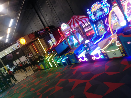 Go-Kart Track «Autobahn Indoor Speedway & Events - Jacksonville, FL», reviews and photos, 6601 Executive Park Ct N, Jacksonville, FL 32216, USA