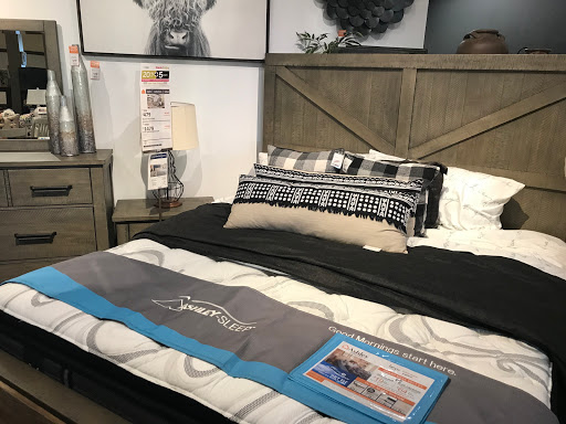 Furniture Store «Ashley HomeStore», reviews and photos, 925 Paterson Plank Rd, Secaucus, NJ 07094, USA