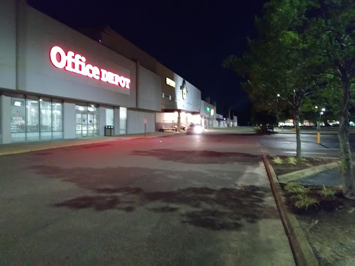 Discount Store «Big Lots», reviews and photos, 2330 W Mercury Blvd c, Hampton, VA 23666, USA