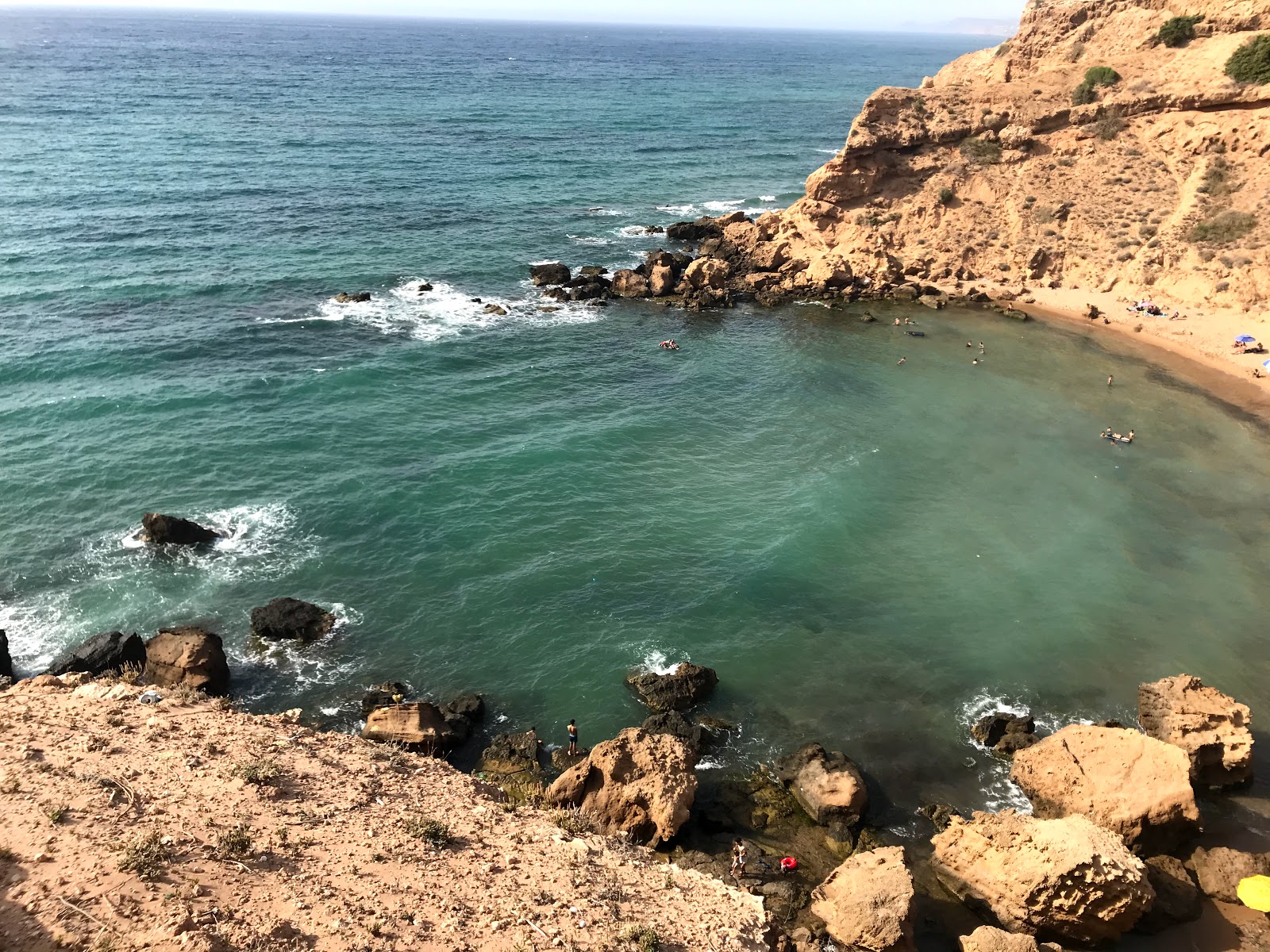 Photo de Plage La Fontaine avec petite baie