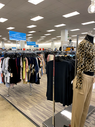 Department Store «Nordstrom Rack Perimeter Expo», reviews and photos, 1201 Hammond Dr NE, Dunwoody, GA 30346, USA