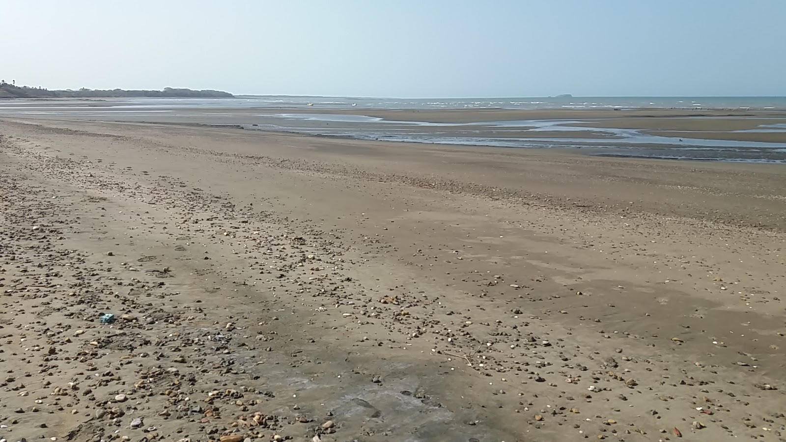 Foto av Puerto Guarare Beach med lång rak strand