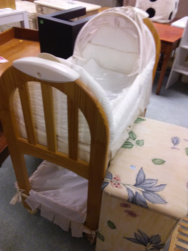 Thrift Store «Goodwill Retail Store», reviews and photos, 4714 Columbia Pike, Arlington, VA 22204, USA