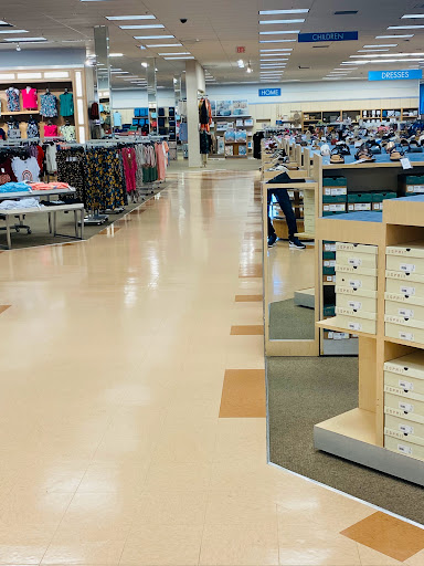 Department Store «Bealls Outlet», reviews and photos, 6030 Gall Blvd, Zephyrhills, FL 33542, USA