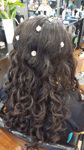 Beauty Salon «Facetas Beauty Salon», reviews and photos, 2955 Columbine Rd, Denver, CO 80221, USA