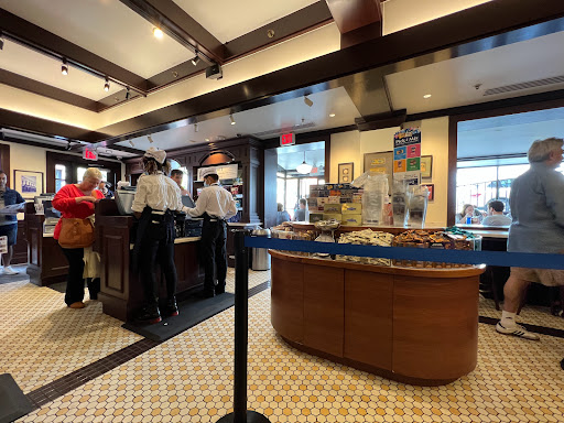 Chocolate Shop «Ghirardelli Chocolate», reviews and photos, 2 New Montgomery St, San Francisco, CA 94105, USA