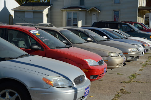 Used Car Dealer «Mike And Rods Auto Sales», reviews and photos, 515 Grandview Ave, Muscatine, IA 52761, USA