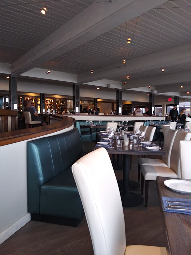 Water's Edge Restaurant and Bar