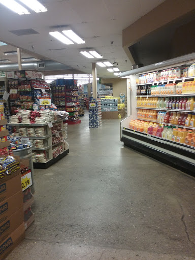 Grocery Store «Supermercado Nuestra Familia», reviews and photos, 1826 Vinton St, Omaha, NE 68108, USA