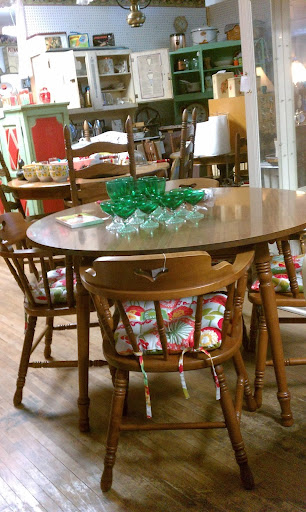 Antique Furniture Store «Useful Things Antiques & Collectibles Store», reviews and photos, 11 Crenshaw Ln, Coxs Creek, KY 40013, USA