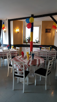 Atmosphère du Restaurant roumain Vezuviu à Saint-Denis - n°10
