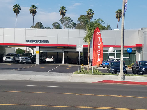 Toyota Dealer «Toyota Of Whittier», reviews and photos, 14577 Whittier Blvd, Whittier, CA 90605, USA