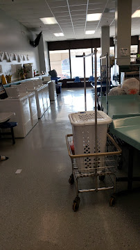 Maytag Laundromat - Photo 6 - Car repair in Glendale Heights, IL, Elgin