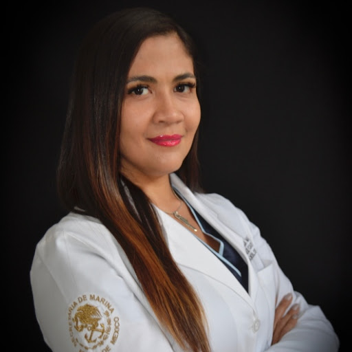 Dra. Carolina Ferraez, Cirujano maxilofacial