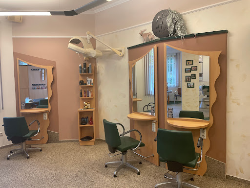 Claudia's Friseursalon Inh. Claudia Polz-Kniewasser In Vorderstoder