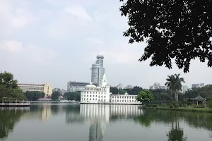Liuhuahu Park （East Gate） image