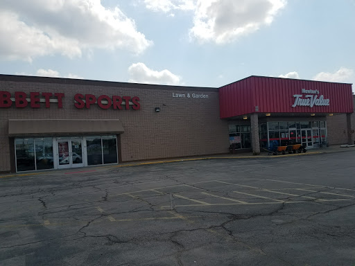 Shoe Store «Hibbett Sports», reviews and photos, 2801 W Main St e, Independence, KS 67301, USA
