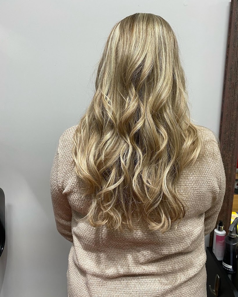 L N J Salon 94132