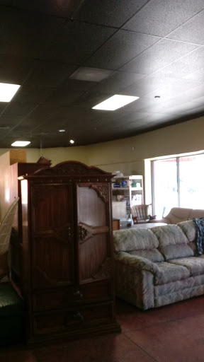 Thrift Store «Neighborhood Thrift Store Distribution Center», reviews and photos, 353 E Olive Ave, Fresno, CA 93728, USA