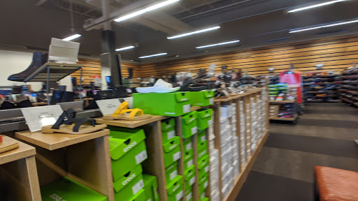 Shoe Store «DSW Designer Shoe Warehouse», reviews and photos, 11500 Burleigh St., Wauwatosa, WI 53222, USA