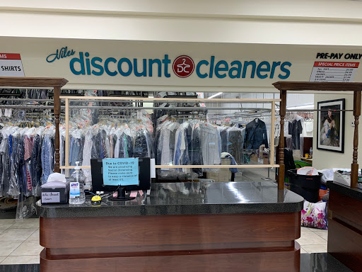 Dry Cleaner «Niles Discount Cleaners», reviews and photos, 7425 N Harlem Ave, Niles, IL 60714, USA