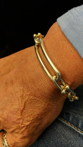 Jewelry Store «Tiffany & Co.», reviews and photos, 4140 The Strand, Columbus, OH 43219, USA