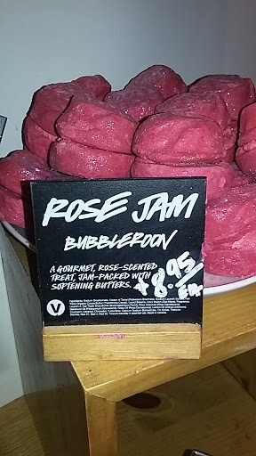 Cosmetics Store «Lush», reviews and photos, 708 NW 23rd Ave, Portland, OR 97210, USA