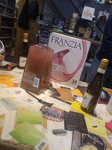 Wine Store «Kirby Wines & Liquors», reviews and photos, 2865 Kirby Rd, Memphis, TN 38119, USA