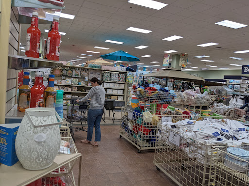 Home Goods Store «Christmas Tree Shops», reviews and photos, 340 Patriot Pl, Foxborough, MA 02035, USA