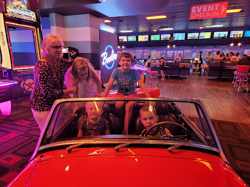 Bowling Alley «Bowlero Eden Prairie», reviews and photos, 12200 Singletree Ln, Eden Prairie, MN 55344, USA