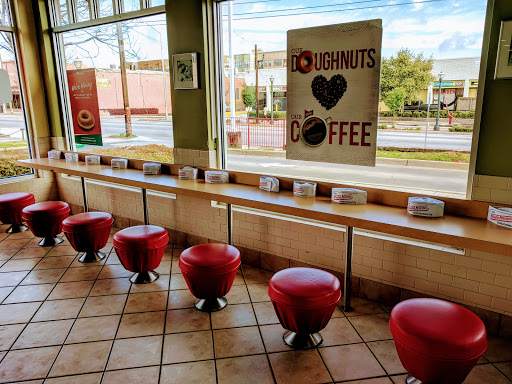 Bakery «Krispy Kreme Doughnuts», reviews and photos, 633 Evans St SW, Atlanta, GA 30310, USA