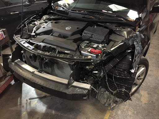 Auto Body Shop «Gerber Collision & Glass», reviews and photos, 1040 Sunshine Ln, Altamonte Springs, FL 32714, USA