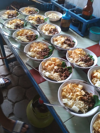 WARUNG Pak ALI ( MIE AYAM, BAKSO & SOTO )