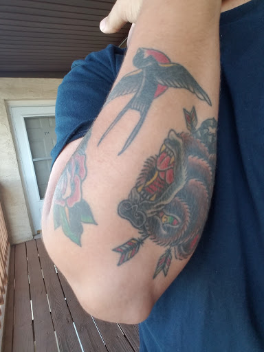 Tattoo Shop «Folk City Tattoo», reviews and photos, 3020 W Mercury Blvd, Hampton, VA 23666, USA